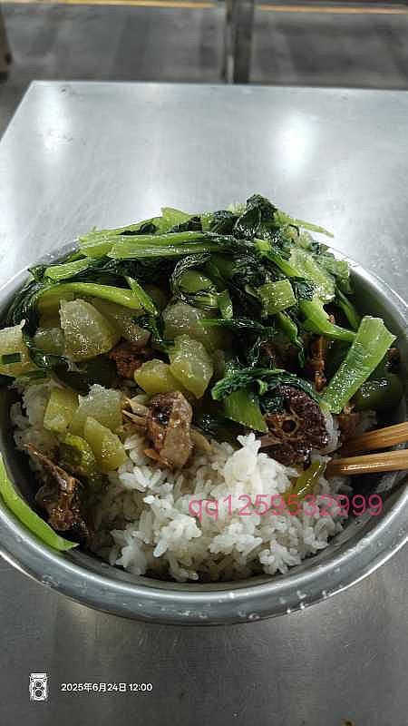 今天中午的饭一般，没啥菜肉之类的。-神人佛-文文8客